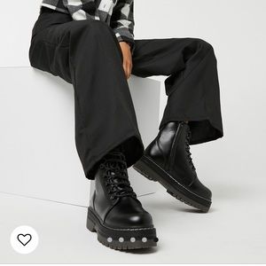 BRAND NEW Combat boots